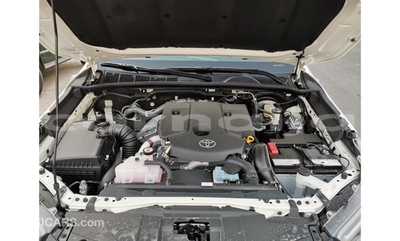 Buy Import Toyota Hilux White Car in Import - Dubai in Abia State Buy Import Toyota Hilux White Car in Import - Dubai in Abia State