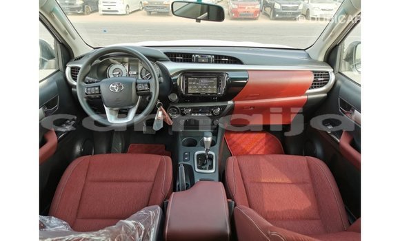 Buy Import Toyota Hilux White Car in Import - Dubai in Abia State Buy Import Toyota Hilux White Car in Import - Dubai in Abia State