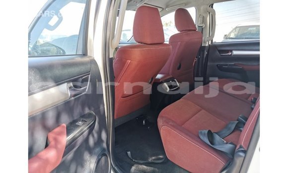 Buy Import Toyota Hilux White Car in Import - Dubai in Abia State Buy Import Toyota Hilux White Car in Import - Dubai in Abia State