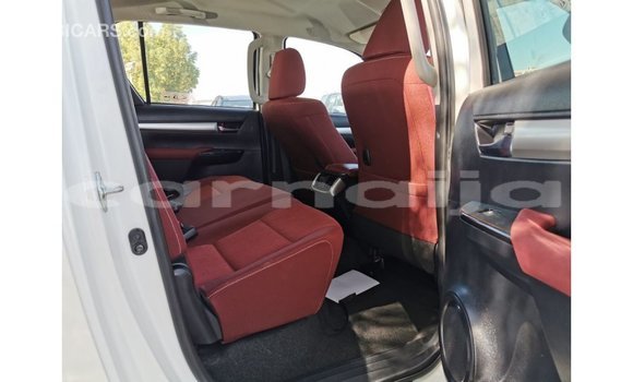 Buy Import Toyota Hilux White Car in Import - Dubai in Abia State Buy Import Toyota Hilux White Car in Import - Dubai in Abia State