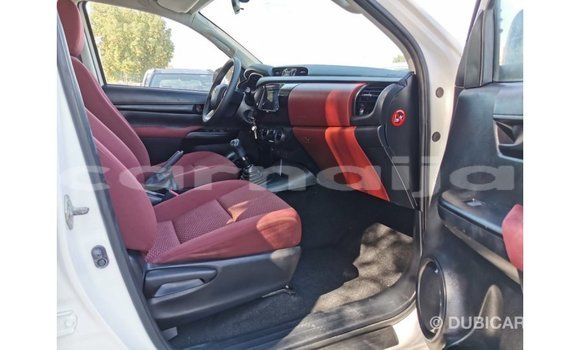 Buy Import Toyota Hilux White Car in Import - Dubai in Abia State Buy Import Toyota Hilux White Car in Import - Dubai in Abia State