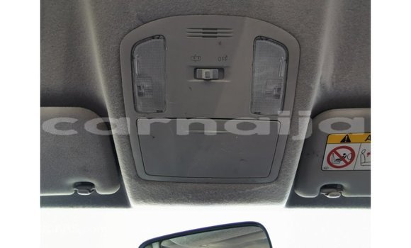 Buy Import Toyota Hilux White Car in Import - Dubai in Abia State Buy Import Toyota Hilux White Car in Import - Dubai in Abia State