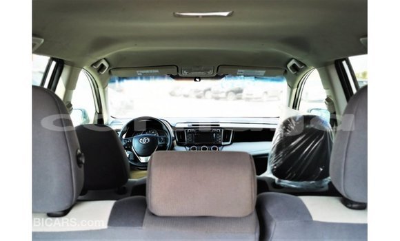 Buy Import Toyota HiAce Other Truck in Import - Dubai in Abia State Buy Import Toyota HiAce Other Truck in Import - Dubai in Abia State