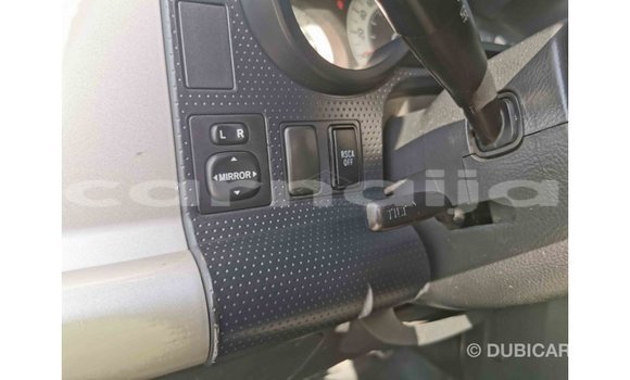 Acheter Import Voiture Toyota FJ Cruiser Beige à Import - Dubai, État d'Abia Acheter Import Voiture Toyota FJ Cruiser Beige à Import - Dubai, État d'Abia