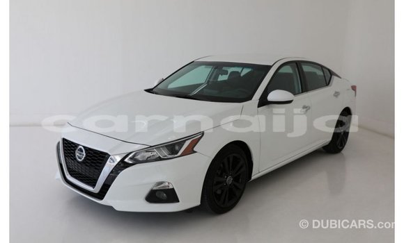 Buy Import Nissan Altima White Car in Import - Dubai in Abia State Buy Import Nissan Altima White Car in Import - Dubai in Abia State
