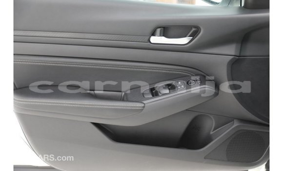 Buy Import Nissan Altima White Car in Import - Dubai in Abia State Buy Import Nissan Altima White Car in Import - Dubai in Abia State