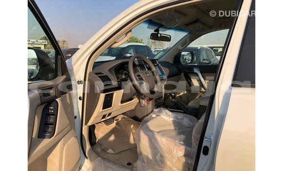 Acheter Import Voiture Toyota Prado Blanc à Import - Dubai, État d'Abia Acheter Import Voiture Toyota Prado Blanc à Import - Dubai, État d'Abia
