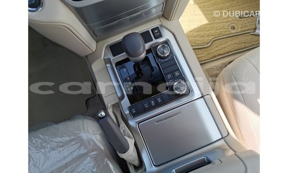 Buy Import Toyota Land Cruiser White Car in Import - Dubai in Abia State Buy Import Toyota Land Cruiser White Car in Import - Dubai in Abia State