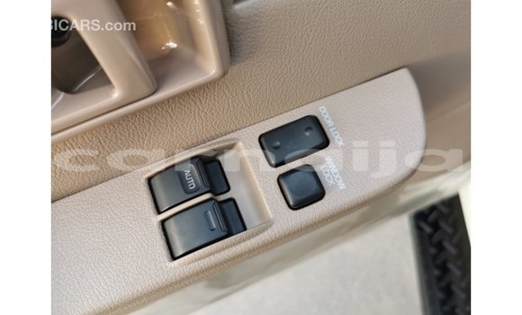 Buy Import Toyota Land Cruiser White Car in Import - Dubai in Abia State Buy Import Toyota Land Cruiser White Car in Import - Dubai in Abia State