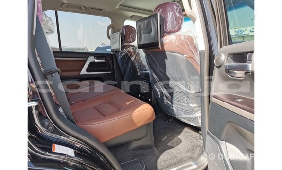 Acheter Import Voiture Toyota Land Cruiser Noir à Import - Dubai, État d'Abia Acheter Import Voiture Toyota Land Cruiser Noir à Import - Dubai, État d'Abia