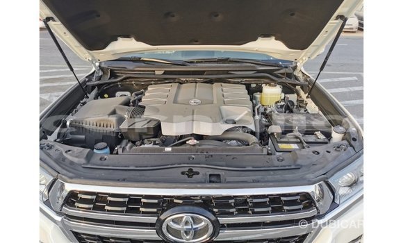 Buy Import Toyota Land Cruiser White Car in Import - Dubai in Abia State Buy Import Toyota Land Cruiser White Car in Import - Dubai in Abia State