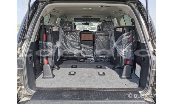 Acheter Import Voiture Toyota Land Cruiser Noir à Import - Dubai, État d'Abia Acheter Import Voiture Toyota Land Cruiser Noir à Import - Dubai, État d'Abia