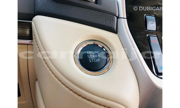 Acheter Import Voiture Toyota Land Cruiser Blanc à Import - Dubai, État d'Abia Acheter Import Voiture Toyota Land Cruiser Blanc à Import - Dubai, État d'Abia