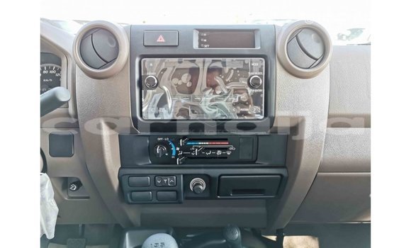 Buy Import Toyota Land Cruiser White Car in Import - Dubai in Abia State Buy Import Toyota Land Cruiser White Car in Import - Dubai in Abia State