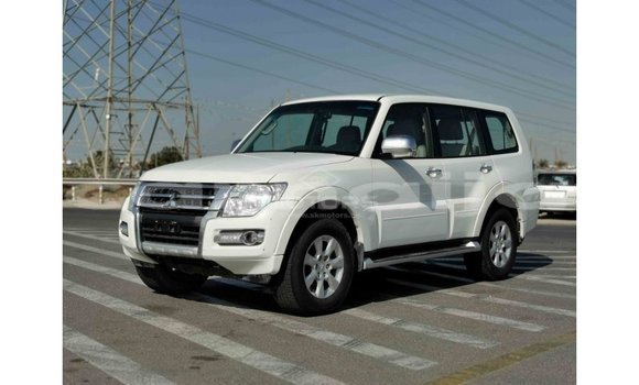 Buy Import Mitsubishi Pajero White Car in Import - Dubai in Abia State
