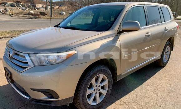 Buy Used Toyota Highlander Beige Car in Lagos in Lagos State