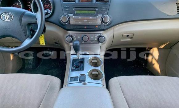 Acheter Occasion Voiture Toyota Highlander Beige à Lagos, État de Lagos Acheter Occasion Voiture Toyota Highlander Beige à Lagos, État de Lagos
