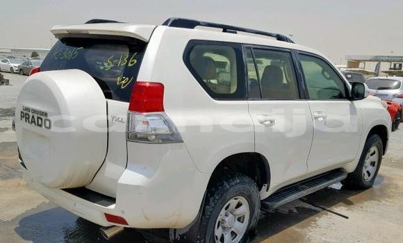 Buy Used Toyota Land Cruiser Prado White Car in Lagos in Lagos State Buy Used Toyota Land Cruiser Prado White Car in Lagos in Lagos State