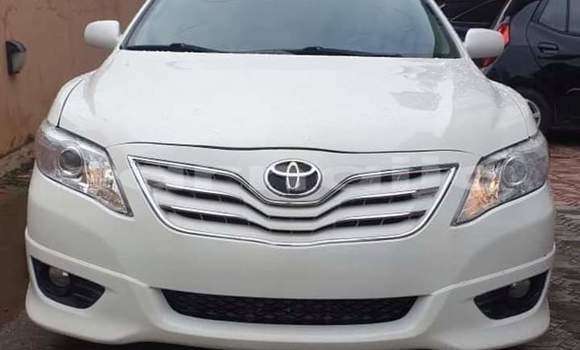 Buy Import Toyota Camry White Car in Abakaliki in Ebonyi State Buy Import Toyota Camry White Car in Abakaliki in Ebonyi State