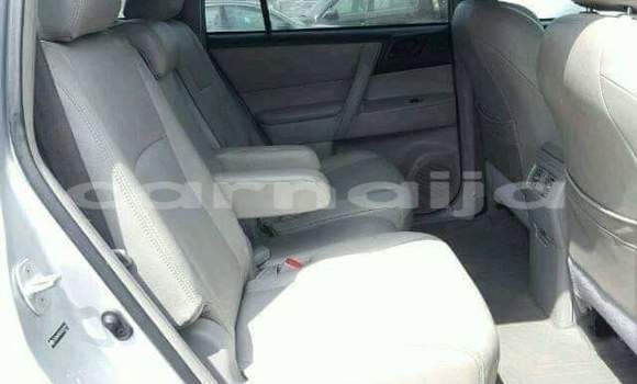Buy Import Toyota Highlander Silver Car in Daura in Katsina Buy Import Toyota Highlander Silver Car in Daura in Katsina