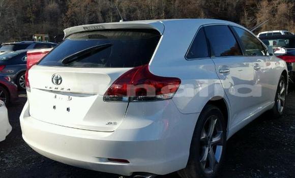 Buy Used Toyota Venza White Car in Lagos in Lagos State Buy Used Toyota Venza White Car in Lagos in Lagos State