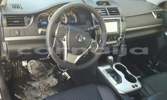 Acheter Occasion Voiture Toyota Camry Blanc à Lagos, État de Lagos Acheter Occasion Voiture Toyota Camry Blanc à Lagos, État de Lagos