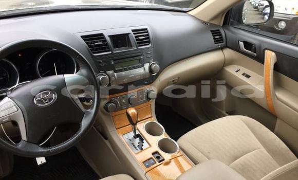 Acheter Occasion Voiture Toyota Highlander Marron à Abuja, État de Lagos Acheter Occasion Voiture Toyota Highlander Marron à Abuja, État de Lagos