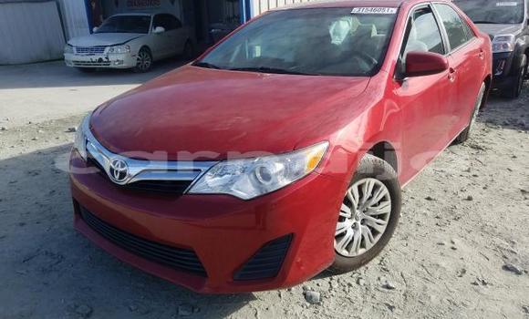 Acheter Neuf Voiture Toyota Camry Rouge à Calabar, État de Cross River Acheter Neuf Voiture Toyota Camry Rouge à Calabar, État de Cross River