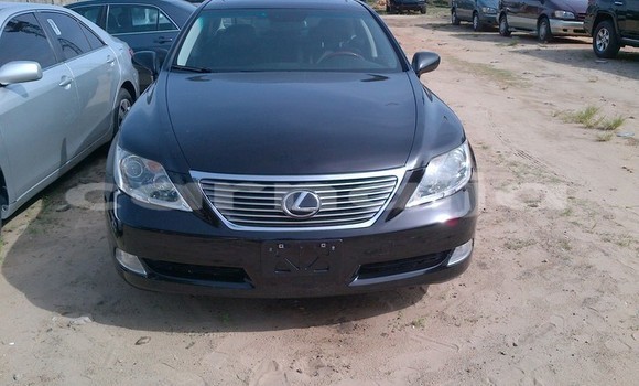 Acheter Neuf Voiture Lexus LS Noir à Lagos, État de Lagos Acheter Neuf Voiture Lexus LS Noir à Lagos, État de Lagos