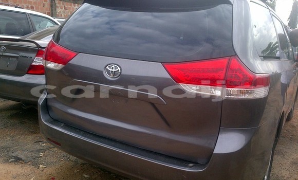 Buy New Toyota Sienna Black Car in Lagos in Lagos State Buy New Toyota Sienna Black Car in Lagos in Lagos State