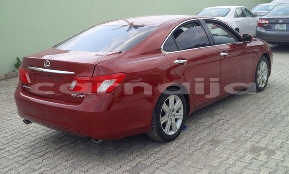Acheter Occasion Voiture Lexus ES Rouge à Oyo, État d'Oyo Acheter Occasion Voiture Lexus ES Rouge à Oyo, État d'Oyo