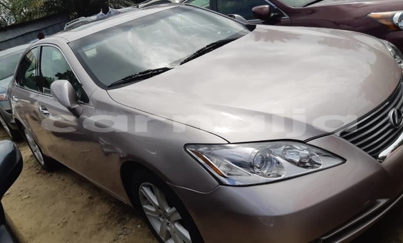 Acheter Occasion Voiture Lexus ES Beige à Oyo, État d'Oyo Acheter Occasion Voiture Lexus ES Beige à Oyo, État d'Oyo