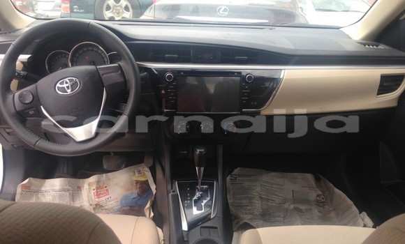 Acheter Occasion Voiture Toyota Corolla Blanc à Calabar, État de Cross River Acheter Occasion Voiture Toyota Corolla Blanc à Calabar, État de Cross River