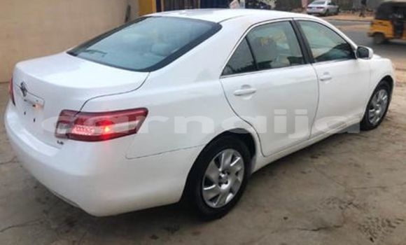 Buy Used Toyota Camry White Car in Aba in Abia State Buy Used Toyota Camry White Car in Aba in Abia State