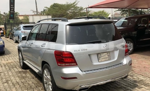 Acheter Occasion Voiture Mercedes-Benz GLK–Class Gris à Aba, État d'Abia Acheter Occasion Voiture Mercedes-Benz GLK–Class Gris à Aba, État d'Abia