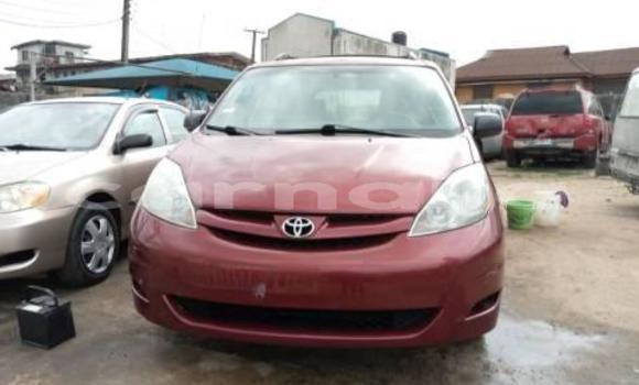 Buy Used Toyota Sienna Red Car in Aba in Abia State