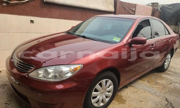 Acheter Occasion Voiture Toyota Camry Rouge à Aba, État d'Abia