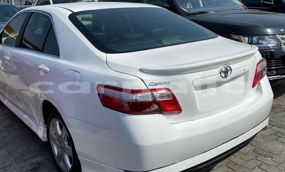 Buy Used Toyota Camry White Car in Uyo in Akwa Ibom State Buy Used Toyota Camry White Car in Uyo in Akwa Ibom State
