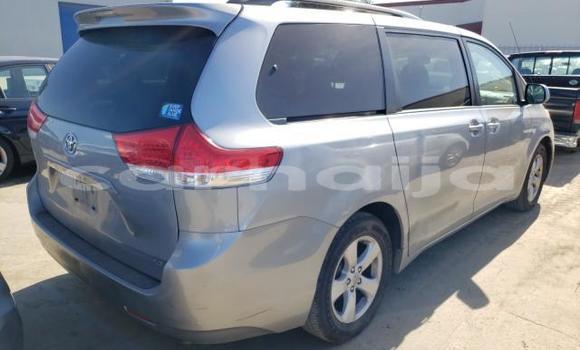 Buy Import Toyota Sienna Silver Car in Daura in Katsina