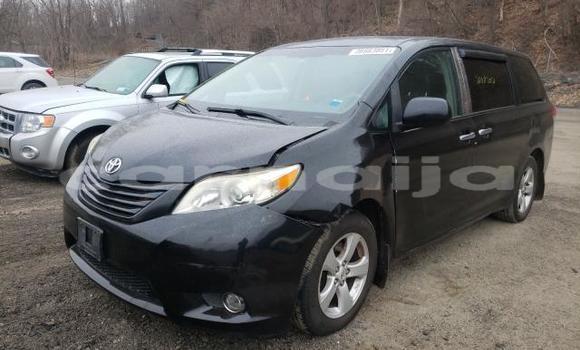 Buy Import Toyota Sienna Black Car in Daura in Katsina Buy Import Toyota Sienna Black Car in Daura in Katsina