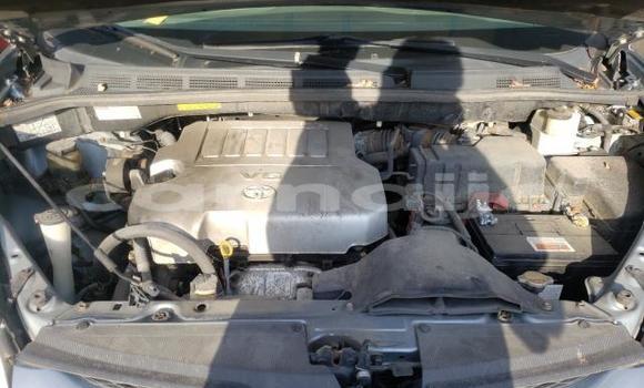 Buy Import Toyota Sienna Blue Car in Daura in Katsina Buy Import Toyota Sienna Blue Car in Daura in Katsina