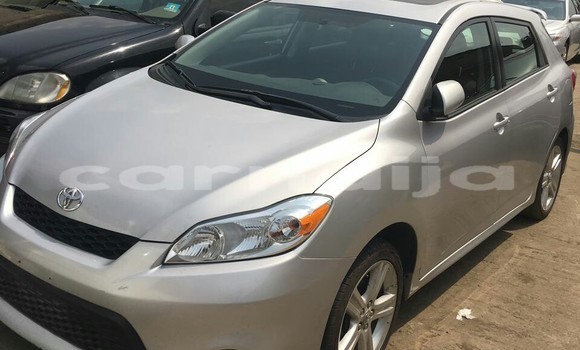 Acheter Import Voiture Toyota Matrix Gris à Ipokia, État d'Ogun Acheter Import Voiture Toyota Matrix Gris à Ipokia, État d'Ogun
