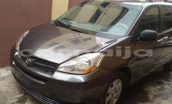 Buy Used Toyota Sienna Brown Car in Lagos in Lagos State Buy Used Toyota Sienna Brown Car in Lagos in Lagos State