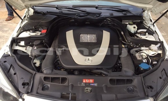 Acheter Import Voiture Mercedes-Benz C–Class Blanc à Ipokia, État d'Ogun Acheter Import Voiture Mercedes-Benz C–Class Blanc à Ipokia, État d'Ogun