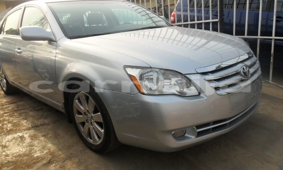 Acheter Import Voiture Toyota Avalon Blanc à Ipokia, État d'Ogun Acheter Import Voiture Toyota Avalon Blanc à Ipokia, État d'Ogun