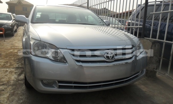 Acheter Import Voiture Toyota Avalon Blanc à Ipokia, État d'Ogun Acheter Import Voiture Toyota Avalon Blanc à Ipokia, État d'Ogun