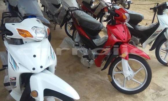 Acheter Neuf Moto Horex Imperator Rouge à Ipokia, État d'Ogun