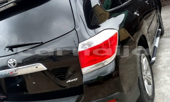 Acheter Import Voiture Toyota Highlander Noir à Gombe, État de Gombe Acheter Import Voiture Toyota Highlander Noir à Gombe, État de Gombe