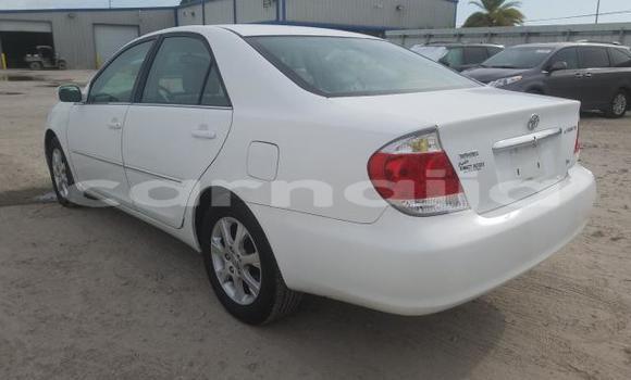 Acheter Neuf Voiture Toyota Camry Blanc à Lagos, État de Lagos Acheter Neuf Voiture Toyota Camry Blanc à Lagos, État de Lagos