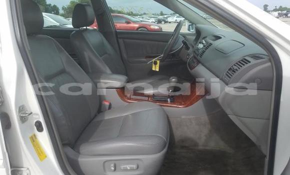 Acheter Neuf Voiture Toyota Camry Blanc à Lagos, État de Lagos Acheter Neuf Voiture Toyota Camry Blanc à Lagos, État de Lagos